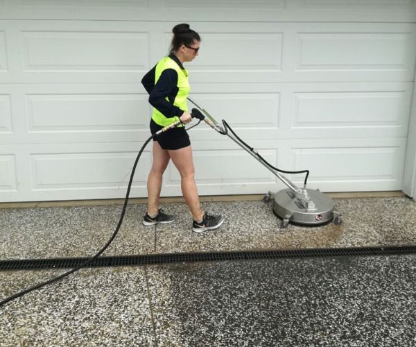 Commercial Pressure Washing